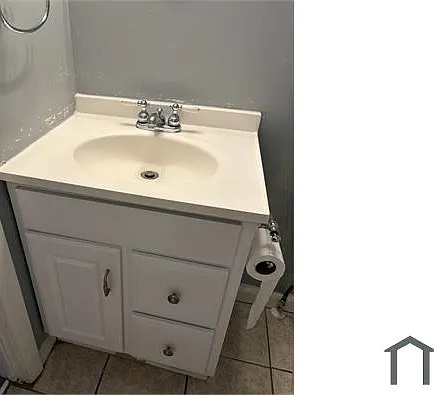 3 bed, 1090 sqft, $2,225 — Photo 4
