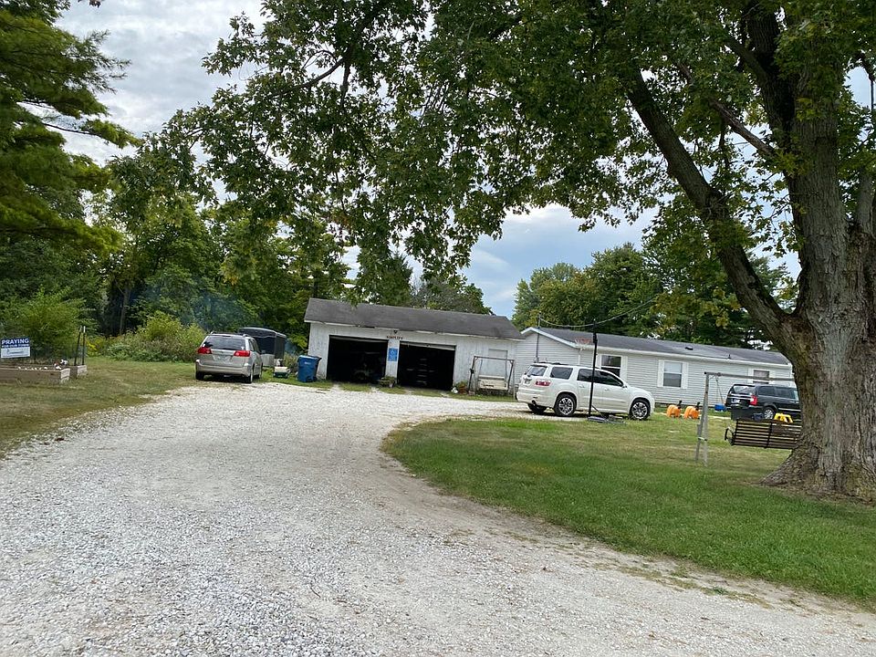 2nd image of 5082 E 975 S
