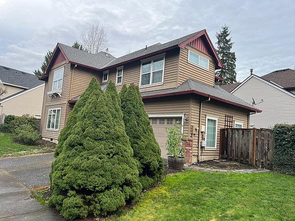 2nd image of 1396 NE Glen Ellen Dr