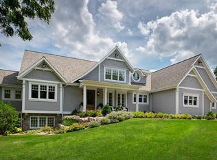 13375 Braemar Dr, Elm Grove, WI 53122