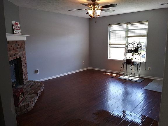 3rd image of 37395 Sturbridge Ln Unit 37395