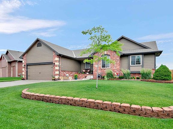 2nd image of 3411 N Valerie Cir