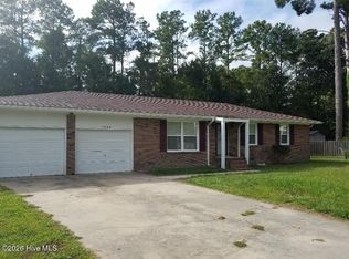 2014 Cedarpoint Cir, Elizabeth City, NC 27909
