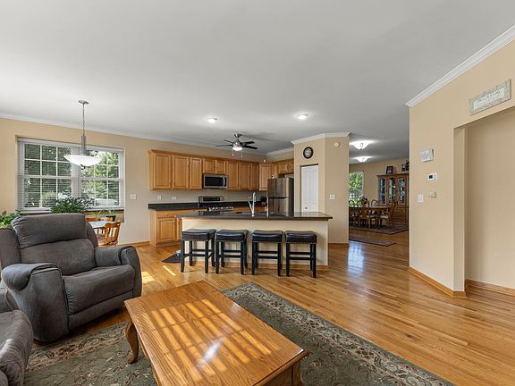 5th image of 1710 Devonshire Ln