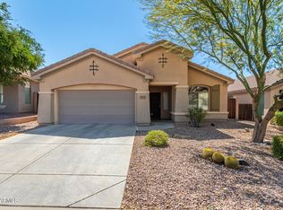 41025 N Prestancia Dr, Phoenix, AZ 85086