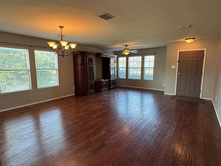 13287 Fowler Dr — Photo 6