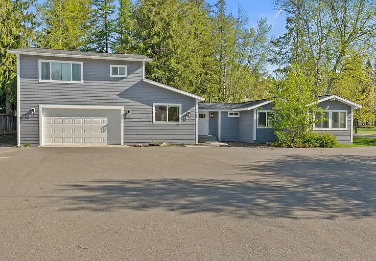 900 Westwood Dr — Photo 1