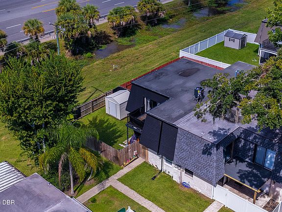 3rd image of 36 Springwood Sq