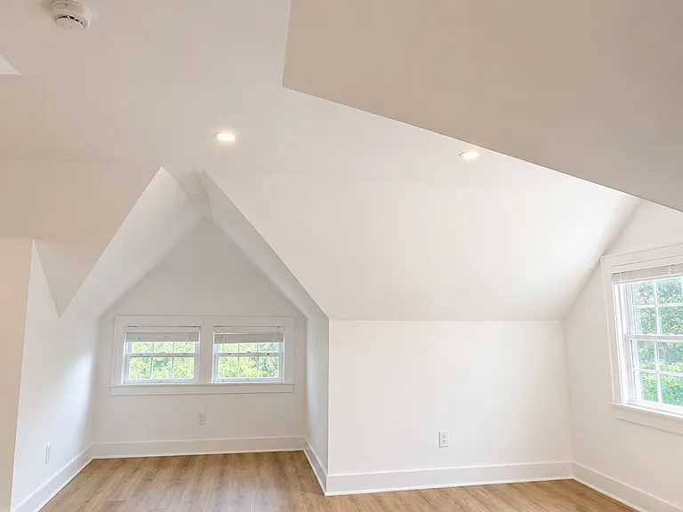 2785 Avondale Ave #3 — Photo 10
