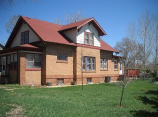 212 N Park St, Hebron, ND 58638