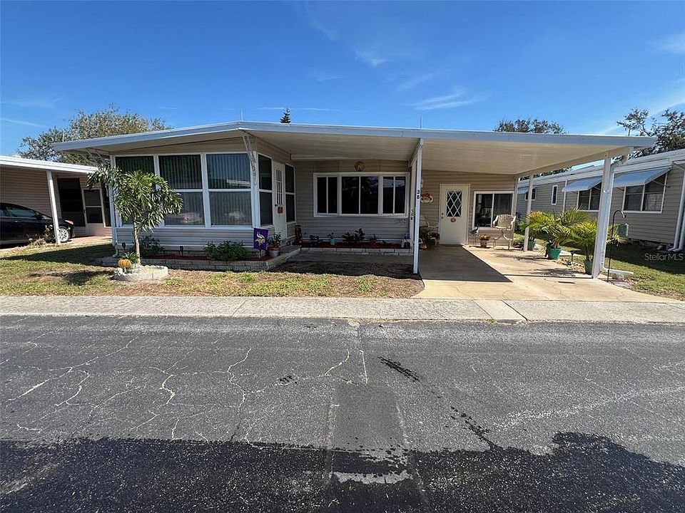 1st image of 38 Pindo Palm St E