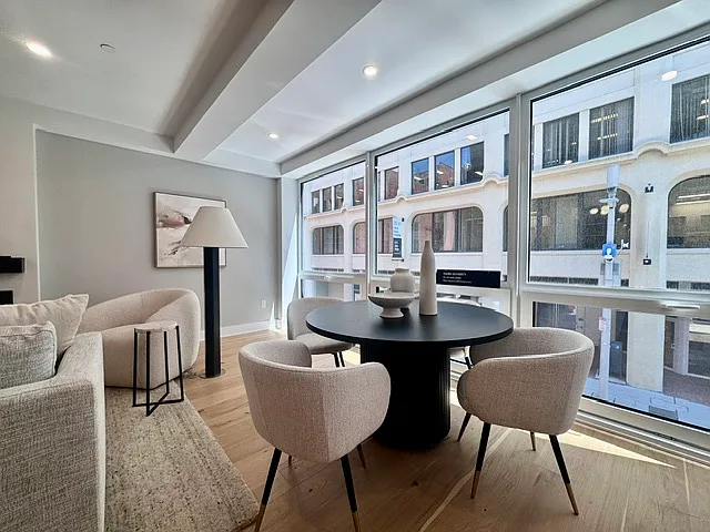 3 bed, 1450 sqft, $6,000 — Photo 3