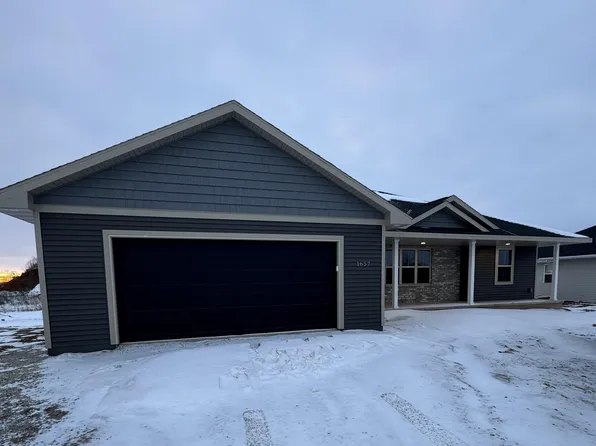 1657 Frontier Rd, Luxemburg, WI 54217