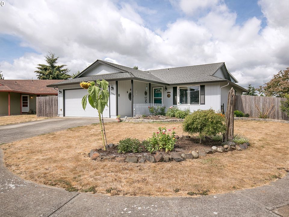 1st image of 8608 NE 160th Ave