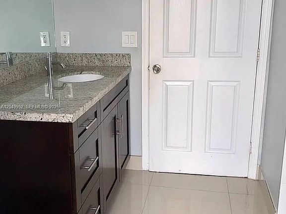 4th image of 3965 NE 15th St