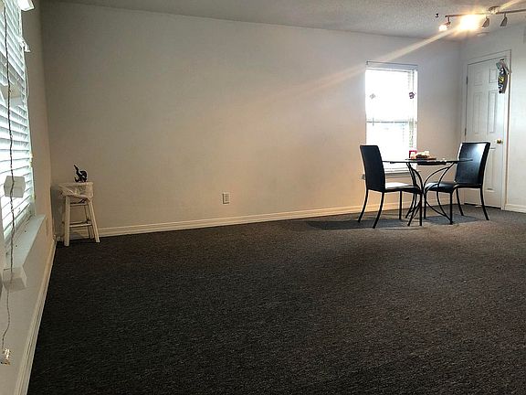 3rd image of 1550 E 2nd St APT O78