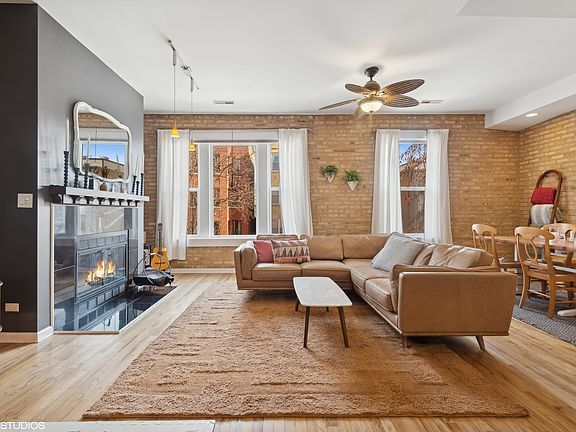 2nd image of 2644 N Washtenaw Ave #2D