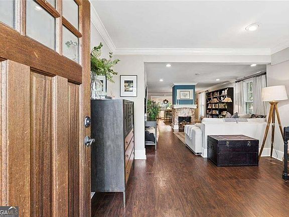 3rd image of 2152 Forrest Pl NW