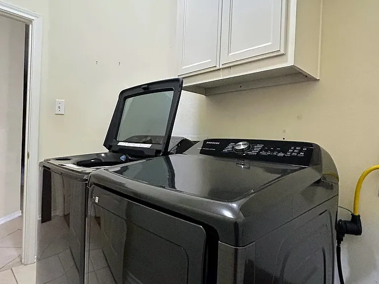 5500 Hill Haven Ct — Photo 23
