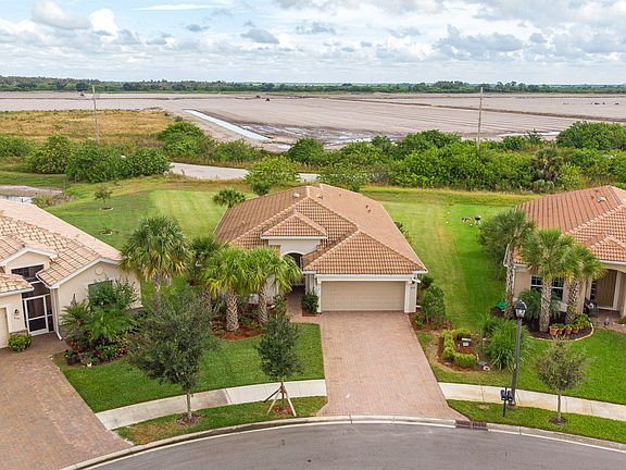 2nd image of 4337 Steinbeck Way
