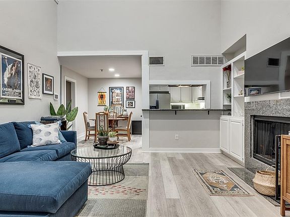 4th image of 3906 Buena Vista St Unit 15