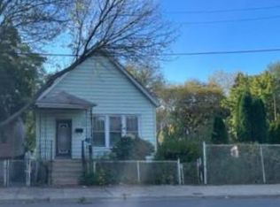 855 W 51st St, Chicago, IL 60609