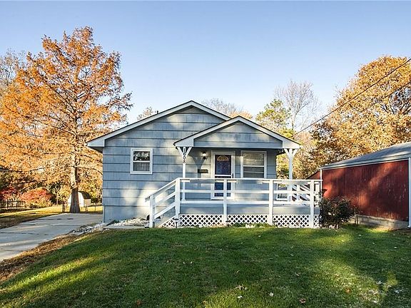 2nd image of 1608 S Pollard Ave
