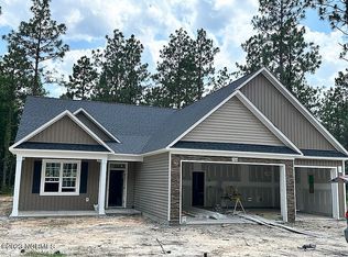 760 Winds Way, Aberdeen, NC 28315