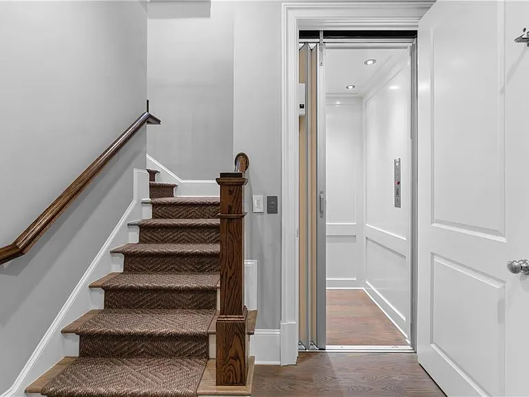 1685 Mount Paran Rd NW — Photo 37