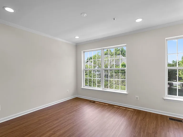 233 Jay Dr #93 — Photo 25