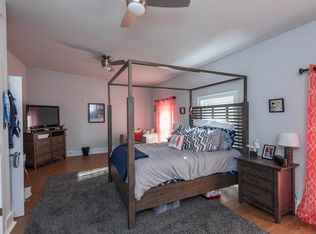 237 Bridge St APT 302, Phoenixville, PA 19460
