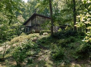 821 Woodson Dr, Newton, NC 28658