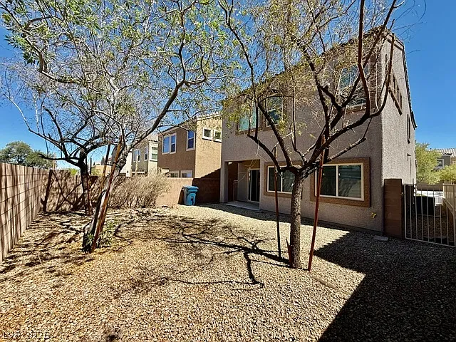 8476 Spirit Vale Ave — Photo 18