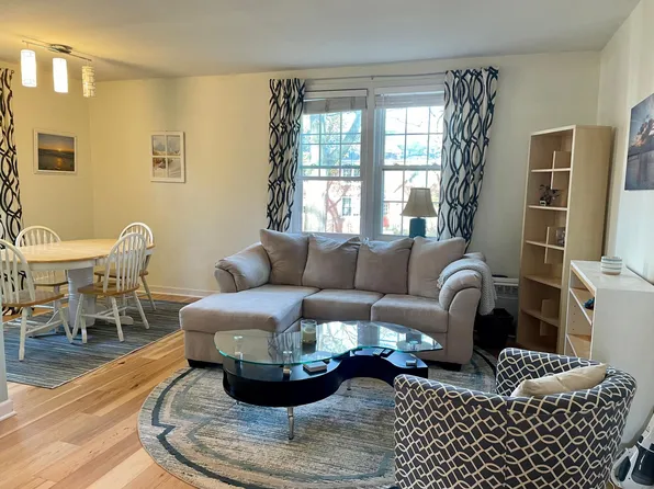 230 N Thomas St APT 4, Arlington, VA 22203