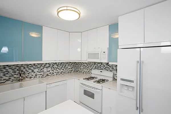 Rented by Platinum Properties | media 17