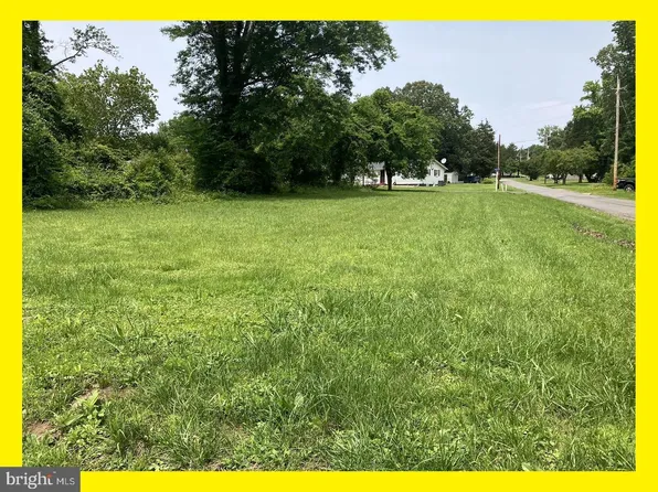 12 Oakley Dr, Bushwood, MD 20618