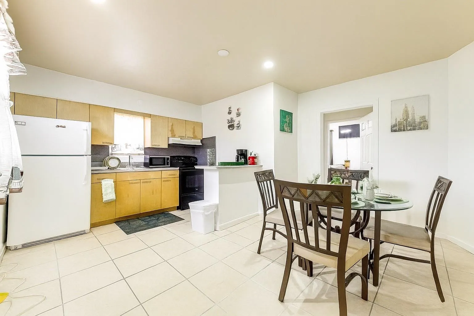 1 bed, 1.0 bath, 2087 sqft, $1,700 — Photo 2