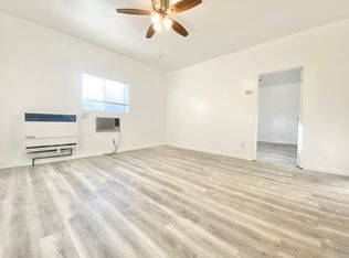 735 S Coronado St #304, Los Angeles, CA 90057