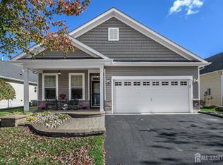 72 Kingston Dr, Jackson, NJ 08527