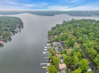 413 Lakeside Blvd #B, Hopatcong, NJ 07843