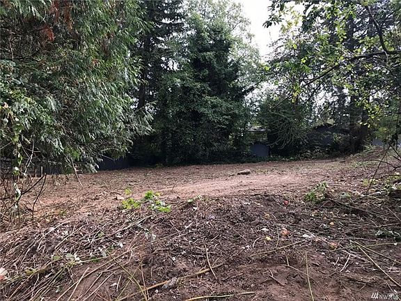 4th image of 2812 62nd Ave NW
