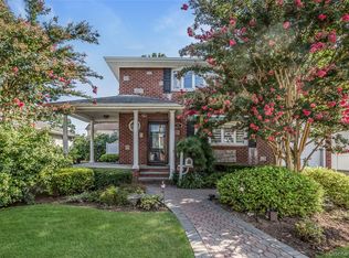 45 Concord St, Lynbrook, NY 11563