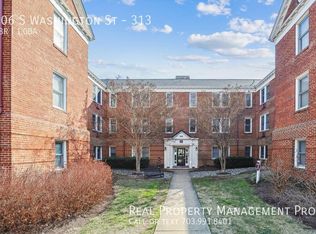 906 S Washington St APT 313, Alexandria, VA 22314