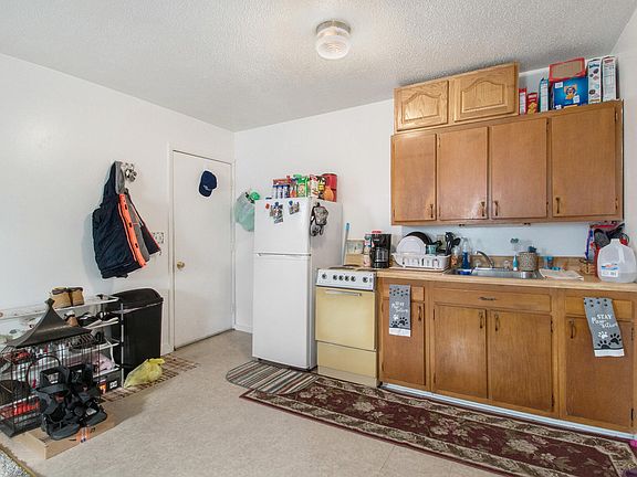4th image of 110 Burgess Dr