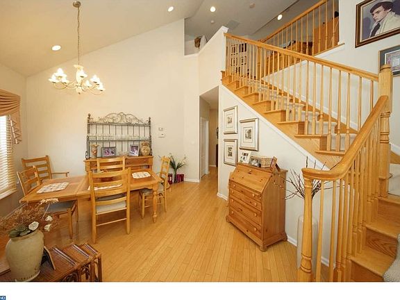 4th image of 63 Honeyflower Ln