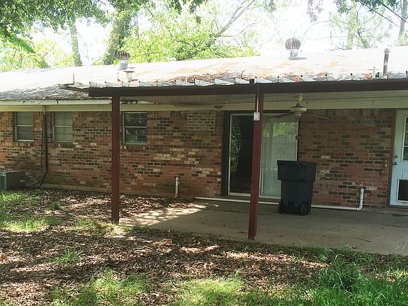 3rd image of 4201 Logan St