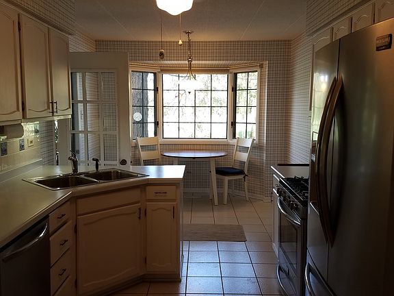 3rd image of 7760 Golf Dr #1B