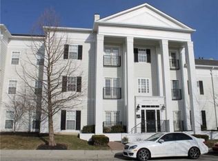 12833 Tradd St APT 3D, Carmel, IN 46032