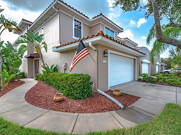 2nd image of 203 Valencia Cir