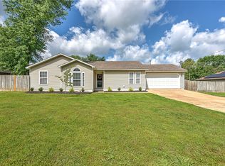 2185 Chapman Ln, Pea Ridge, AR 72751